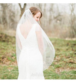 Fangsen Wedding Bridal Veil with Comb 1 Tier Bridal Fingertip veil（Fingertip Light Ivory)